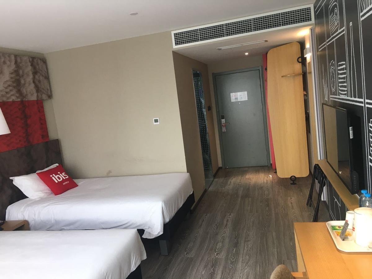 Ibis Chengdu Sm Square Hotel Екстериор снимка