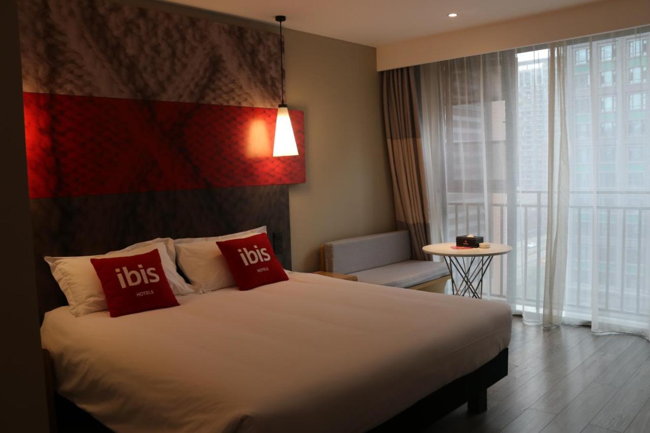 Ibis Chengdu Sm Square Hotel Екстериор снимка